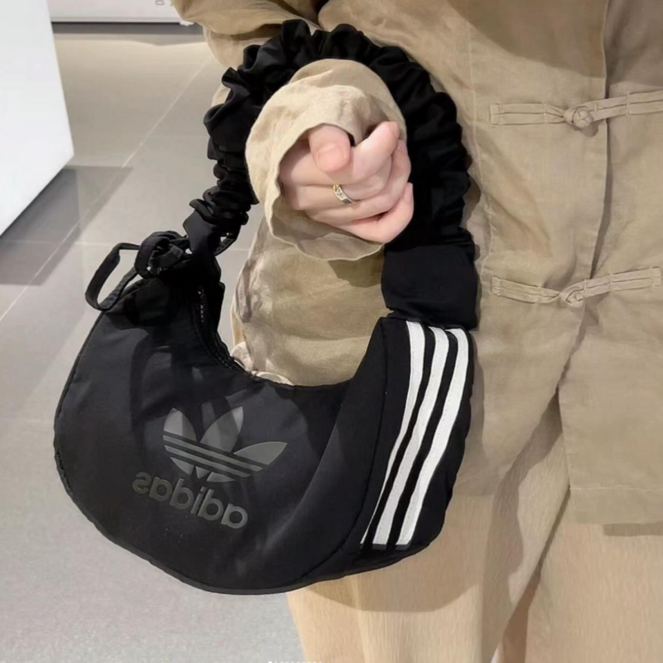 BLACK MINI SHOULDER BAG
